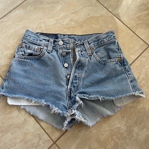 Levi 501 Jean shorts